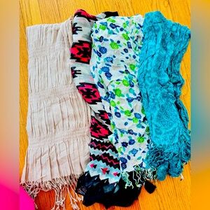 Scarfs selling as a bundle.
